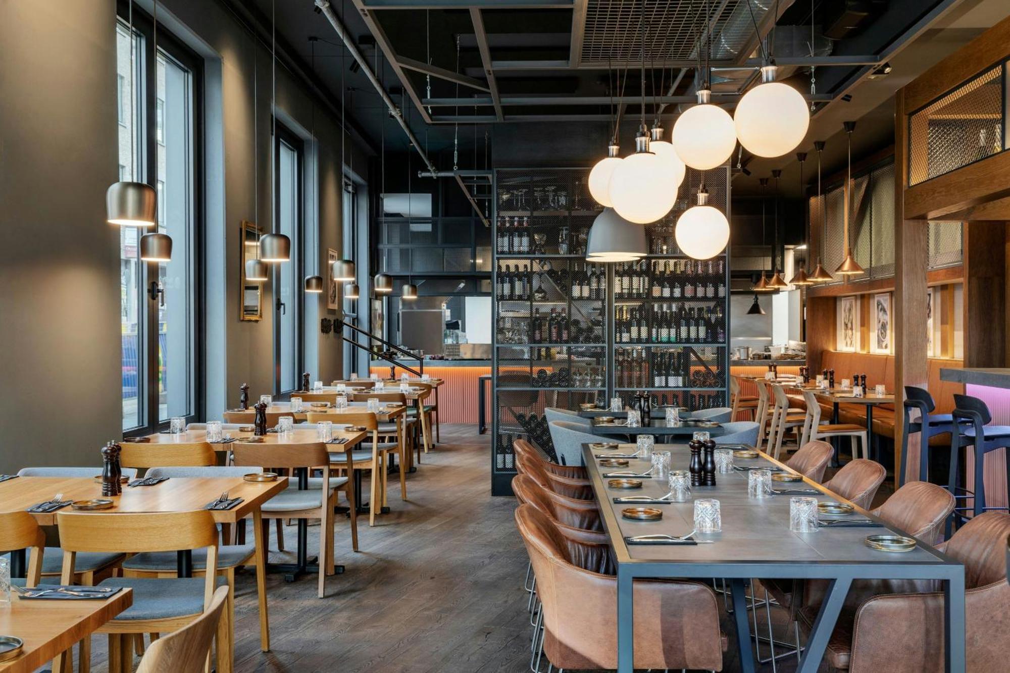 Moxy Brussels City Center Ixelles Exterior photo