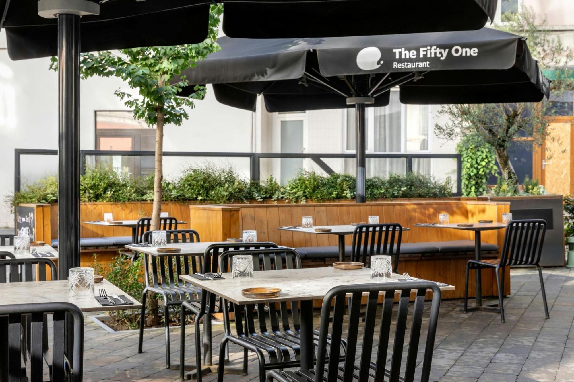 Moxy Brussels City Center Ixelles Exterior photo