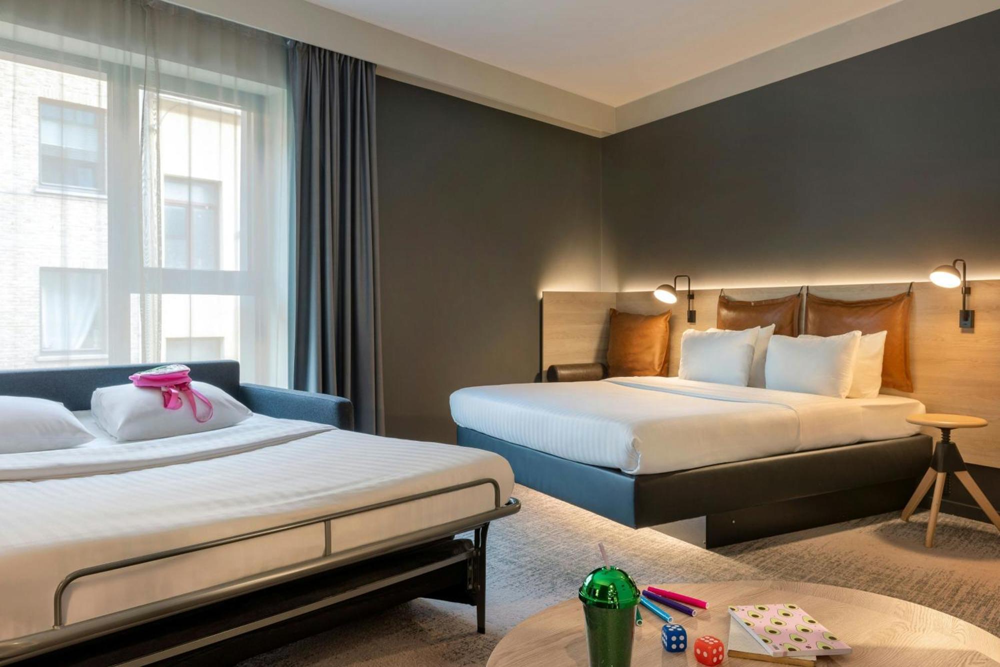 Moxy Brussels City Center Ixelles Exterior photo